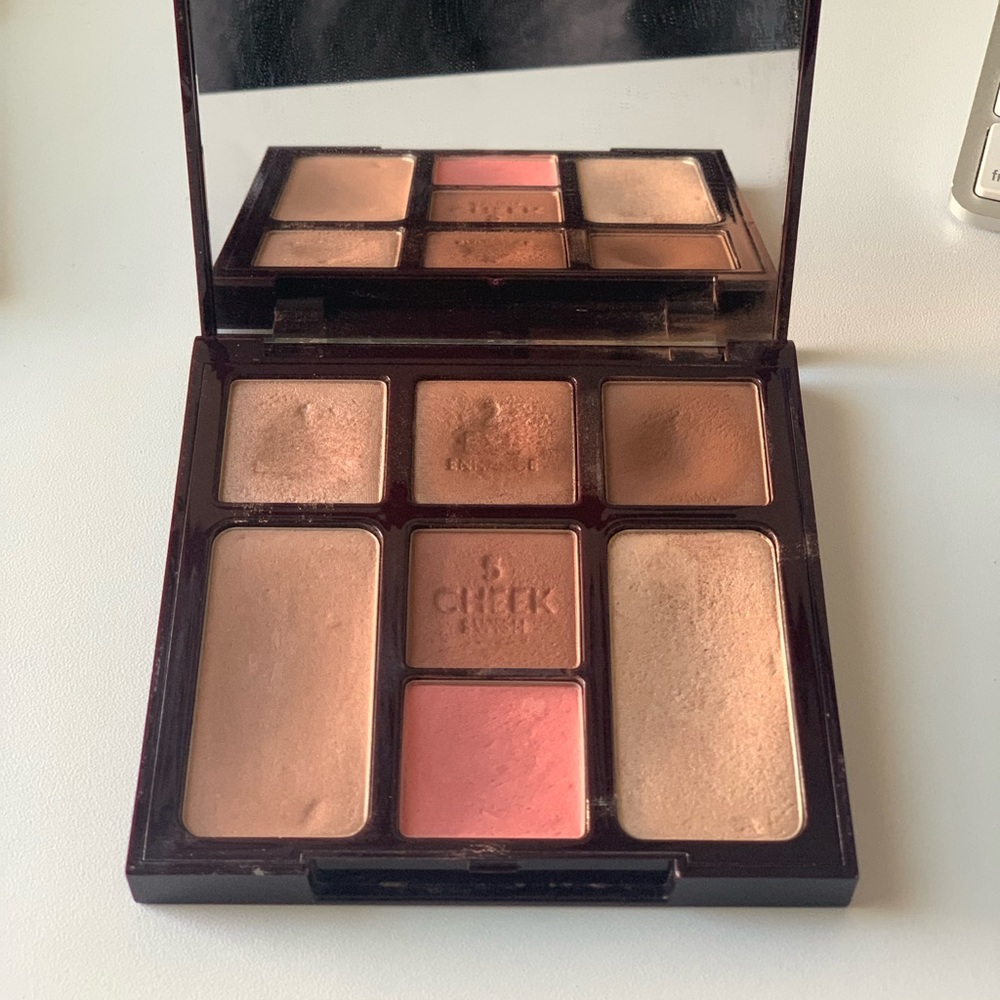 Charlotte Tilbury Instant Look Eyeshadow & Face Palette
